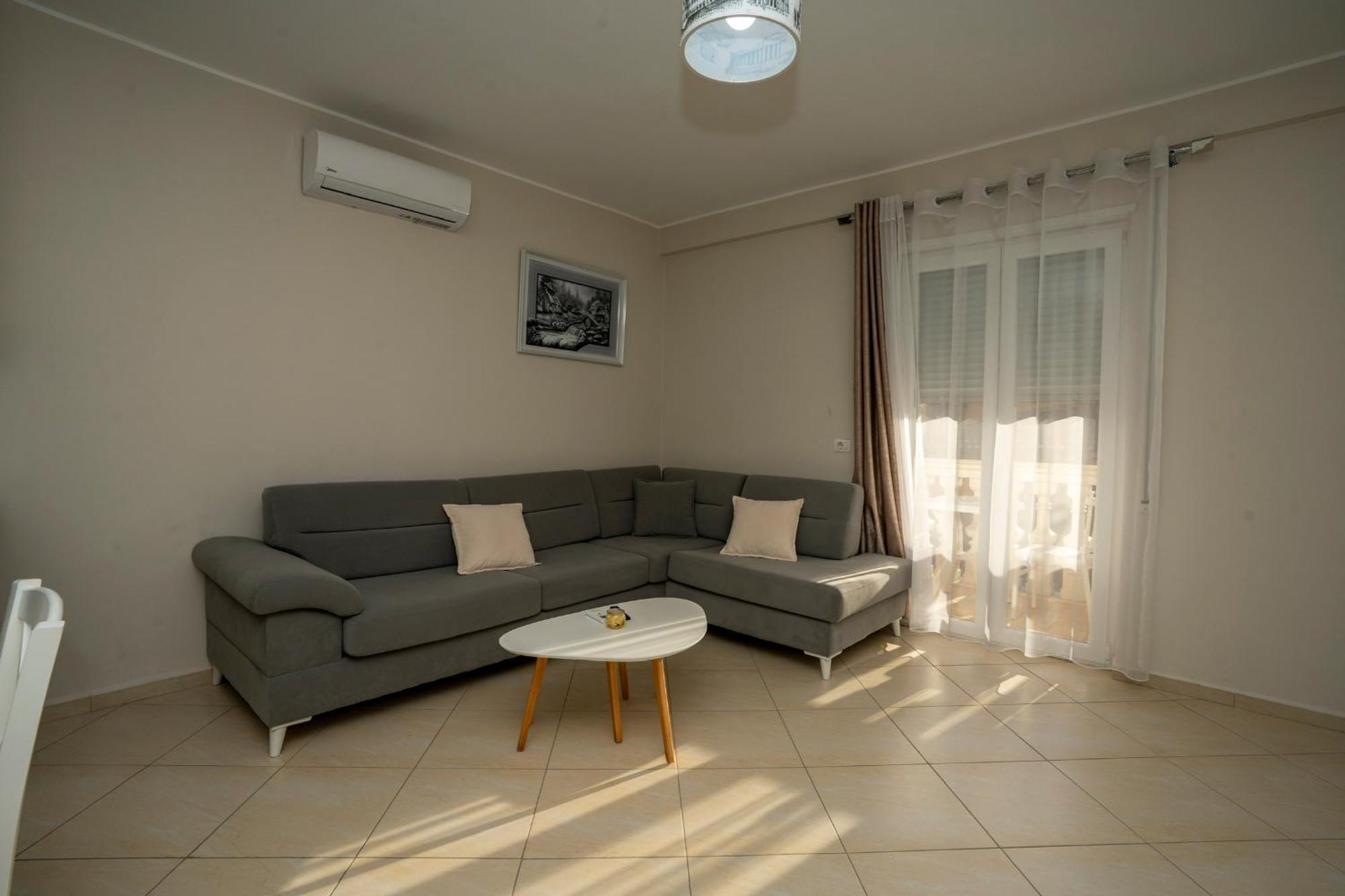 Appartamento Hakuna Matata Shkoder Exterior photo