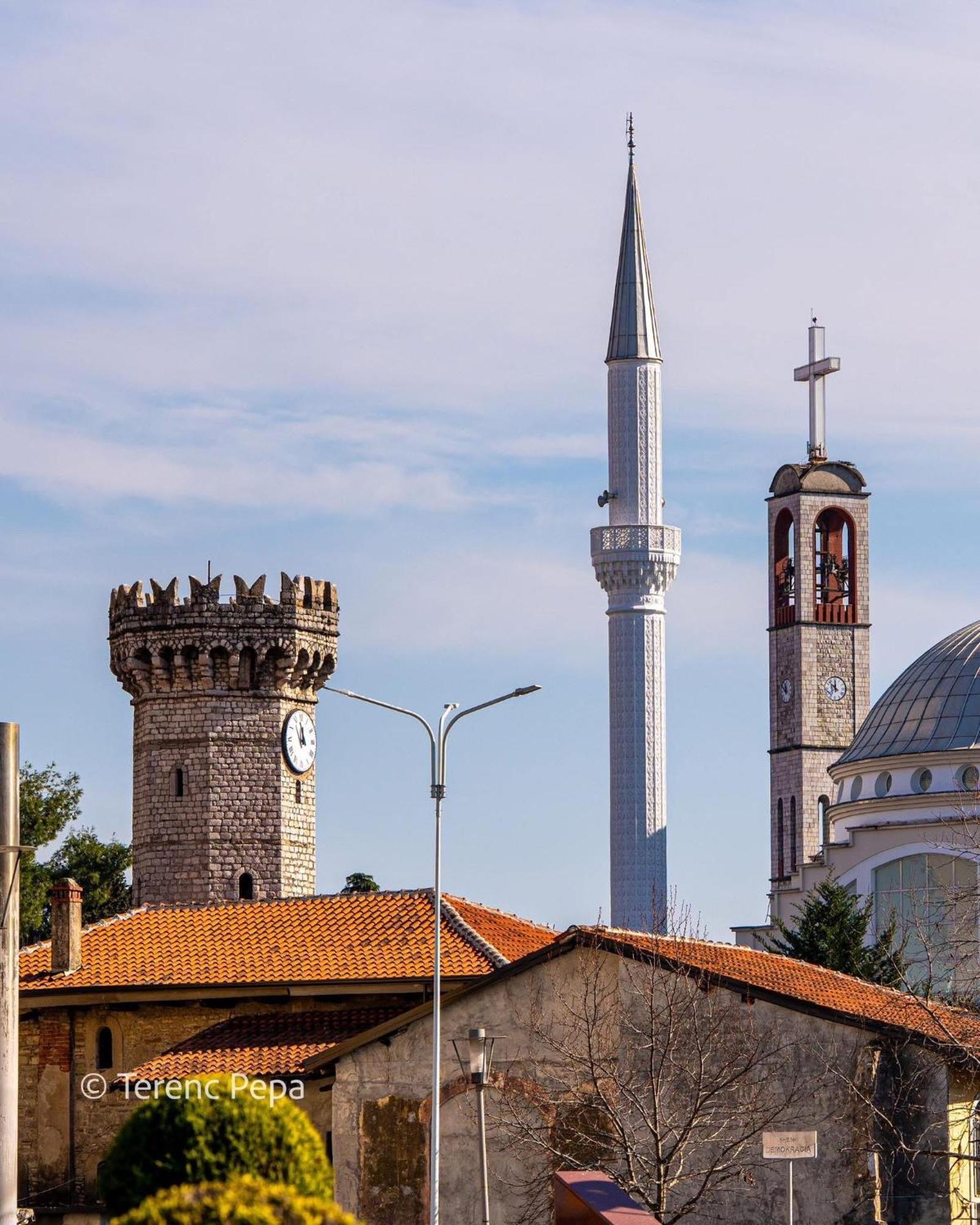 Appartamento Hakuna Matata Shkoder Exterior photo